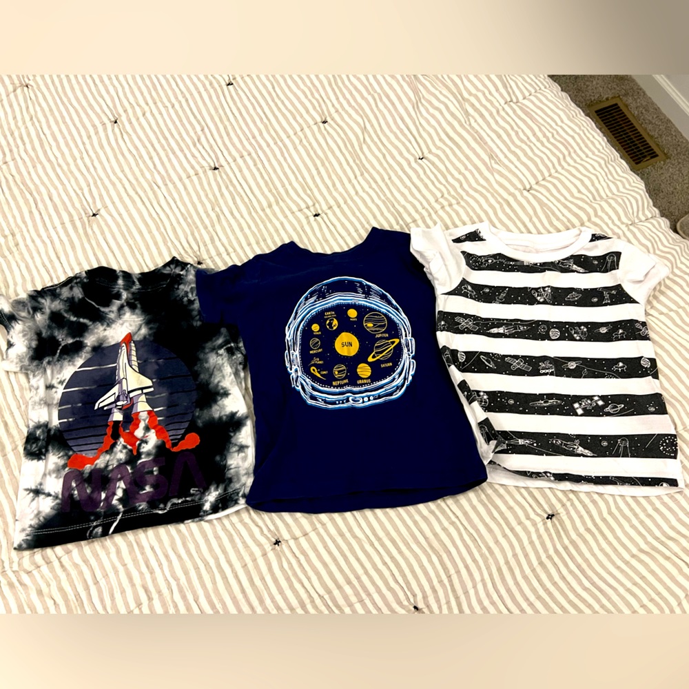 3 space tops - NASA, Astronaut, striped space